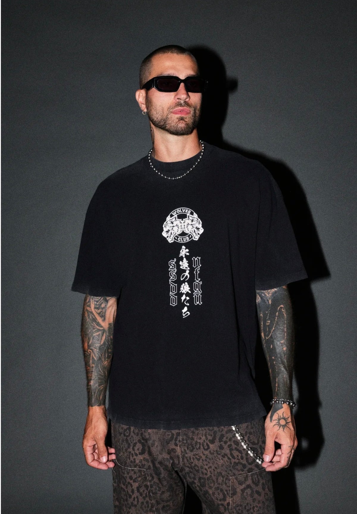 Kazoku Okami Premium Oversized Tee in Black